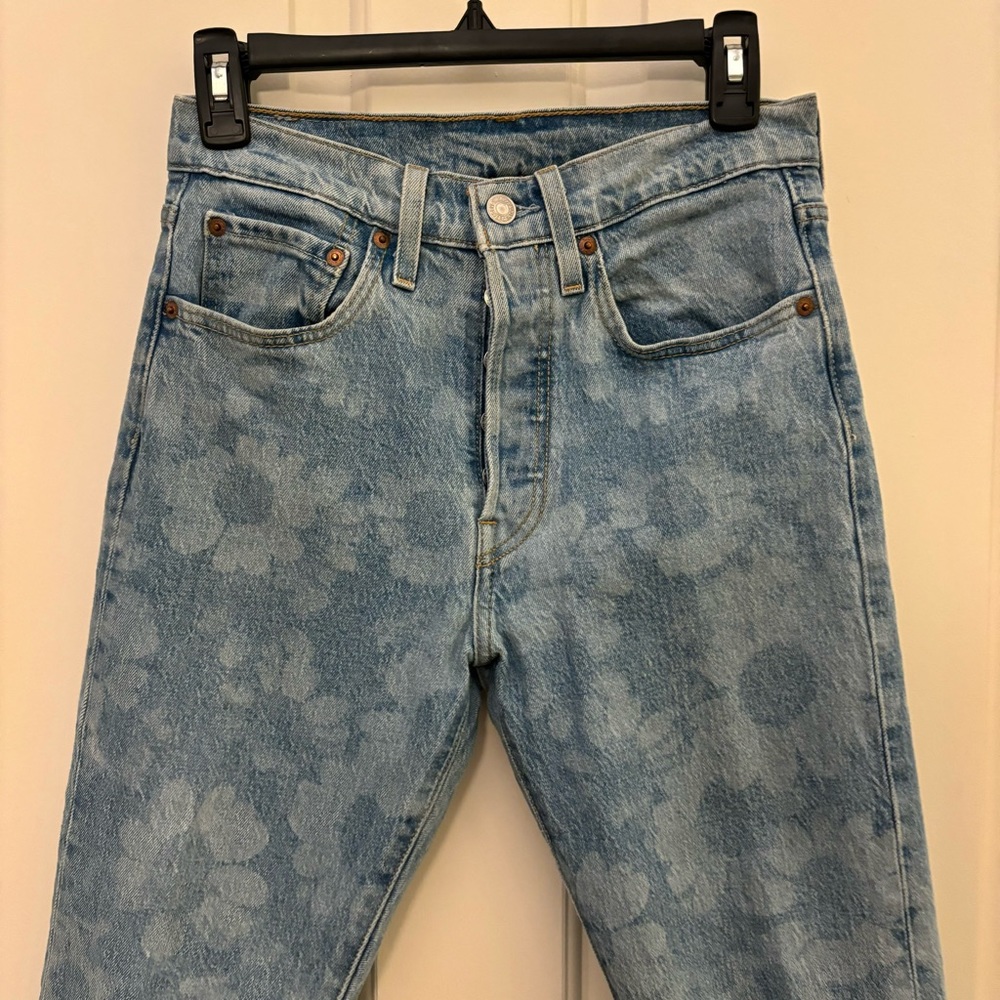 Floral Straight Leg Levi’s Jeans